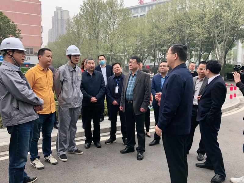 陳閣輝、胡流芳一行到岳州花園項(xiàng)目檢查指導(dǎo)工作