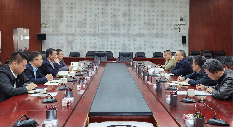 胡流芳拜訪崇左市市委常委、常務(wù)副市長羅海山