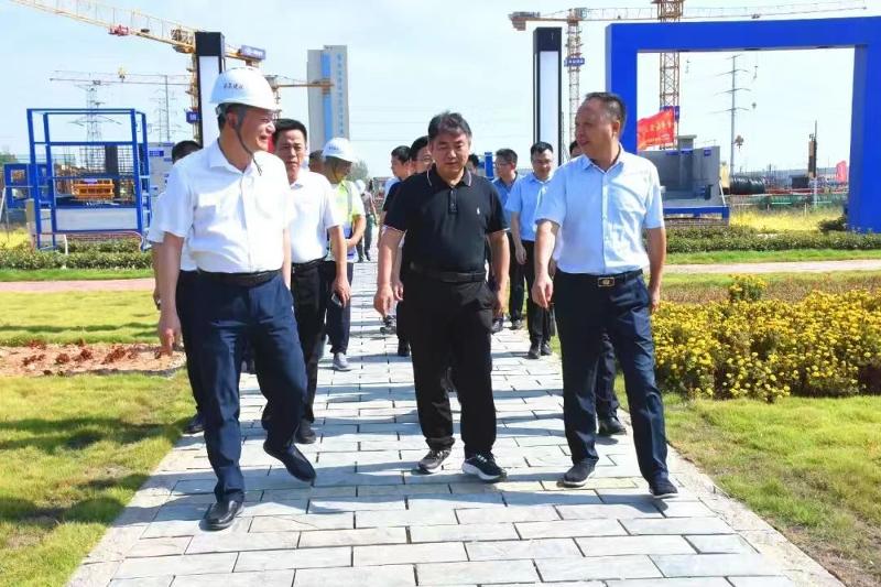 2022年10月，岳陽市委書記曹普華到岳陽自貿(mào)片區(qū)綜合體建設項目調(diào)研